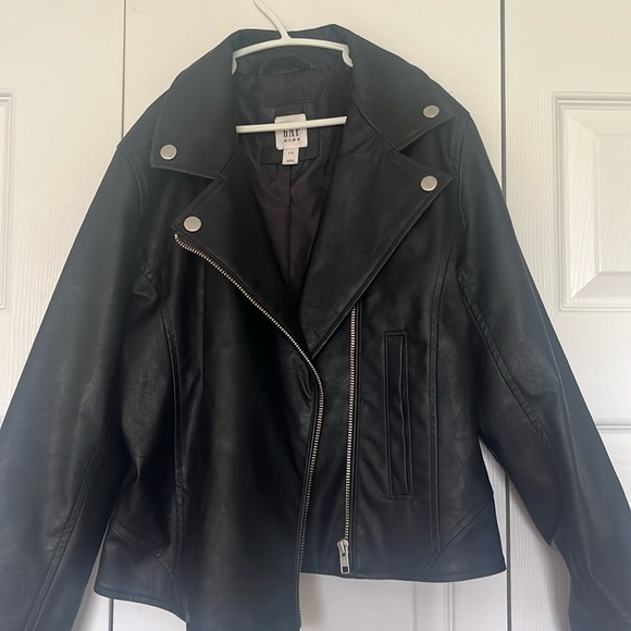 GAP KIDS SZ L WORN ONCE LIKE NEW CONDITION - Picture 1 of 4